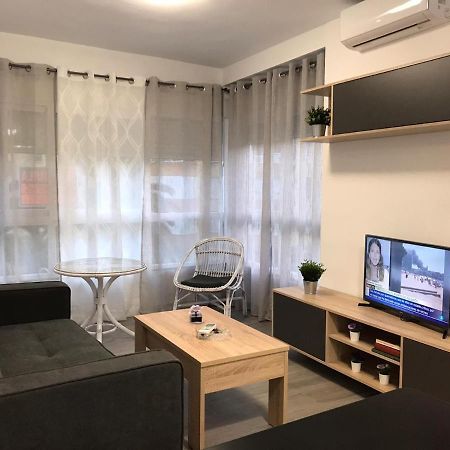 Apartamentos Centro Internacional Algarrobo-Costa Bagian luar foto